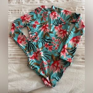 Billabong rash guard